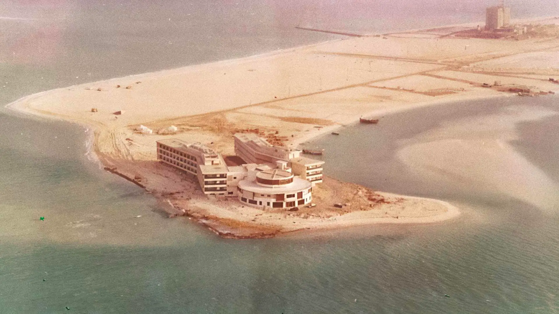 1970s — One Stretch Held in Reserve
As Abu Dhabi began its rapid expansion, Ras Al Akhdar remained untouched — a protected stretch of Corniche coastline set apart not by neglect, but by intention. Some land is saved for what it is meant to become.